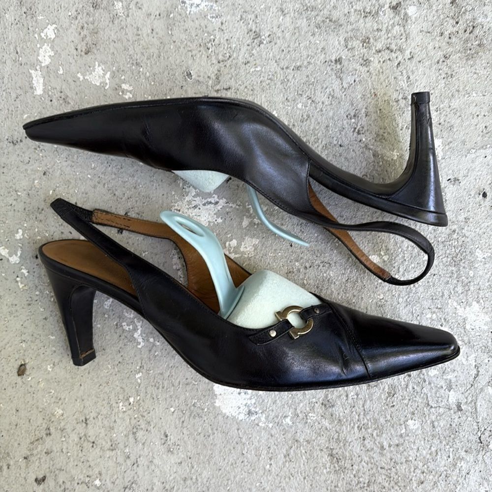 Classic Ferragamo slingbacks - Picture 3 of 10
